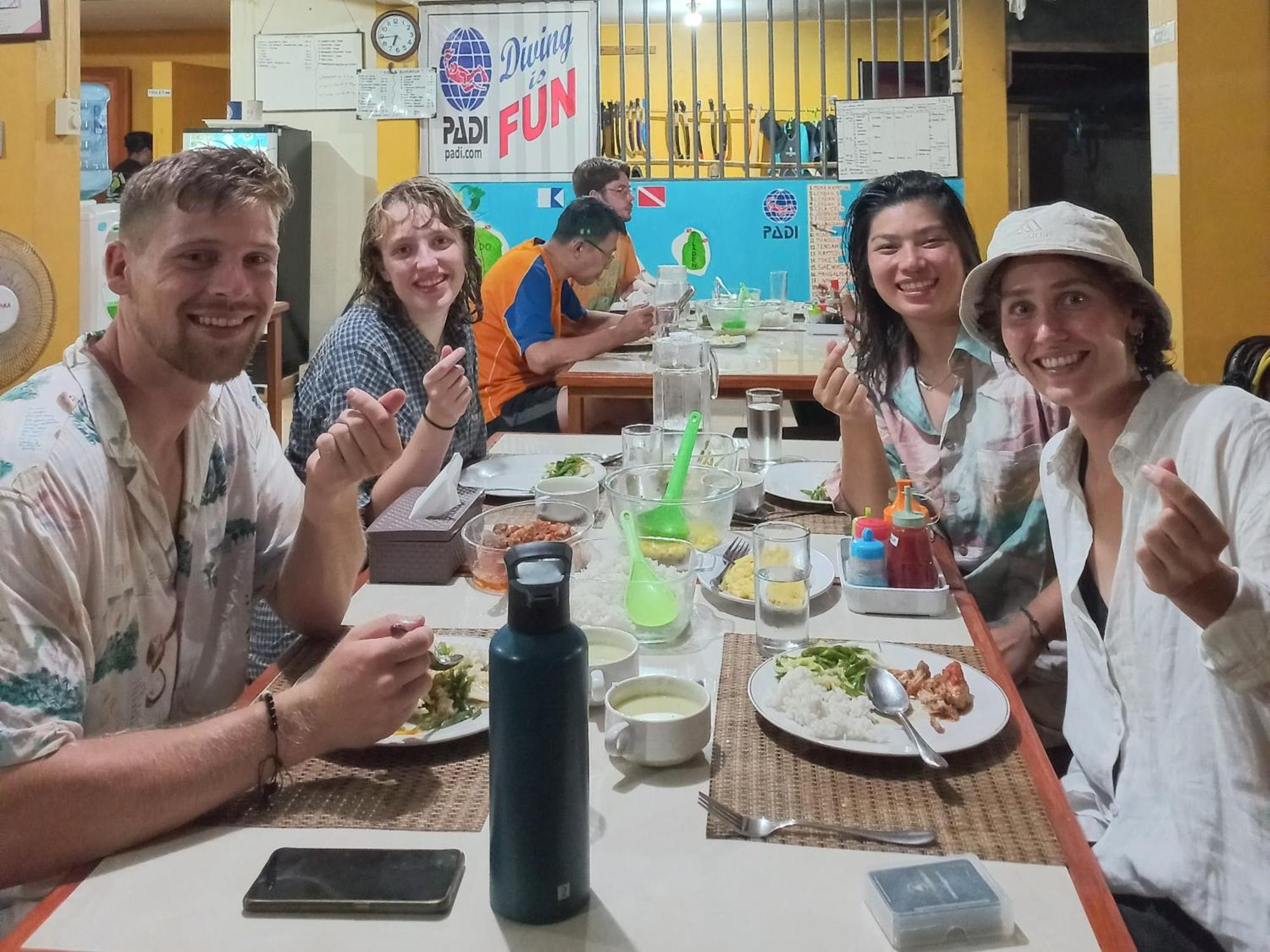 4 Sisters Divers Bunaken Exterior foto