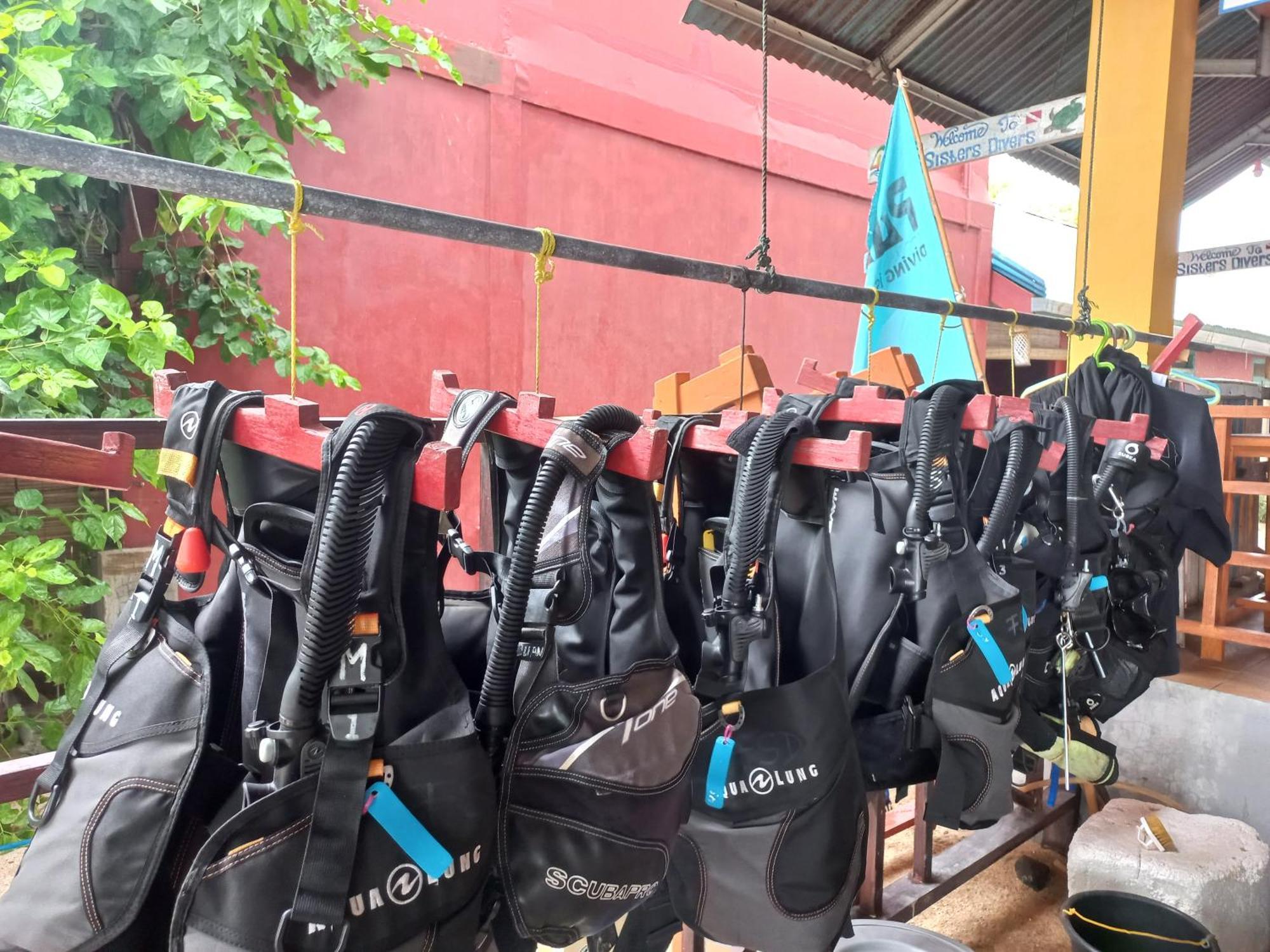 4 Sisters Divers Bunaken Exterior foto