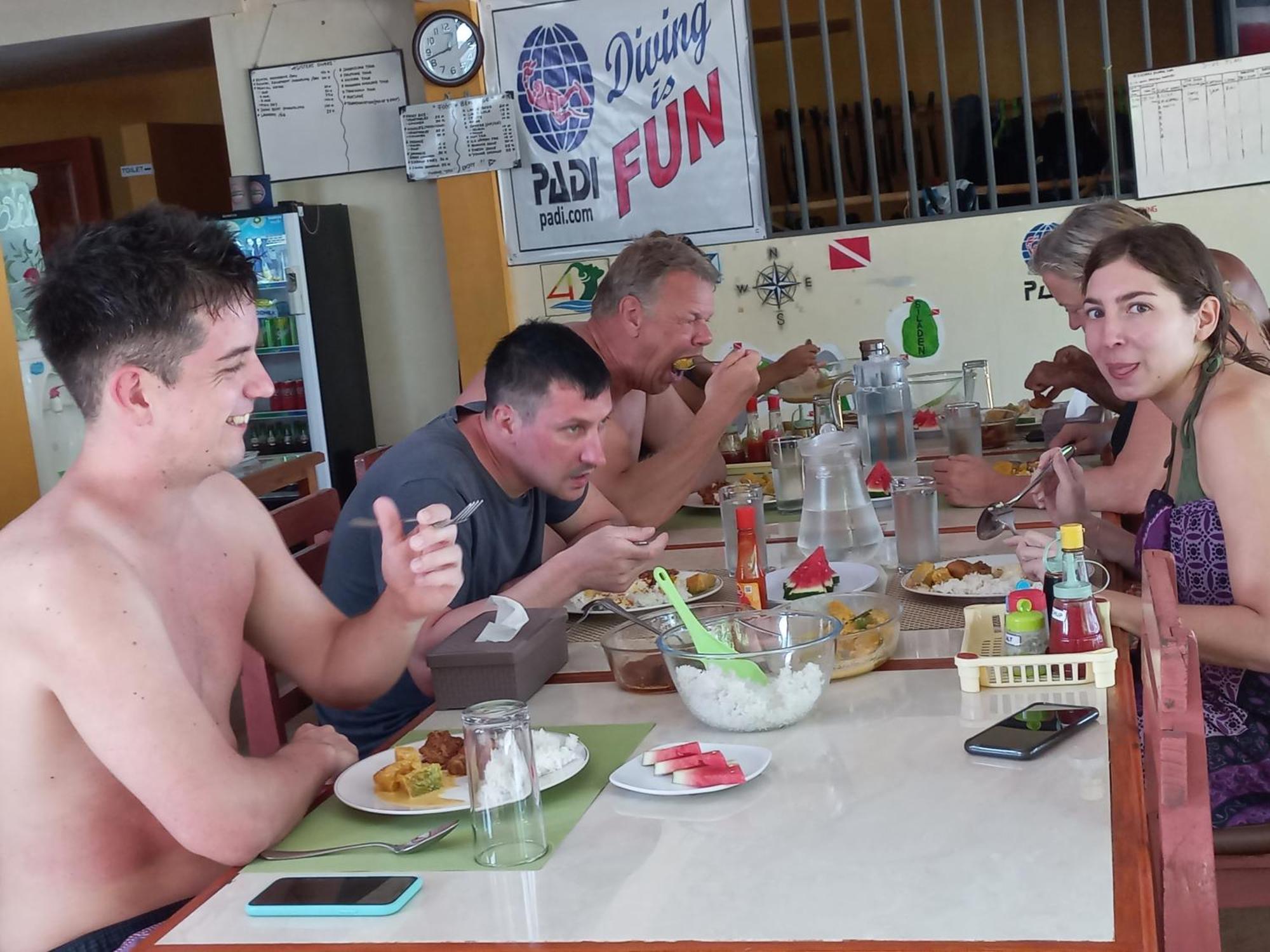 4 Sisters Divers Bunaken Exterior foto