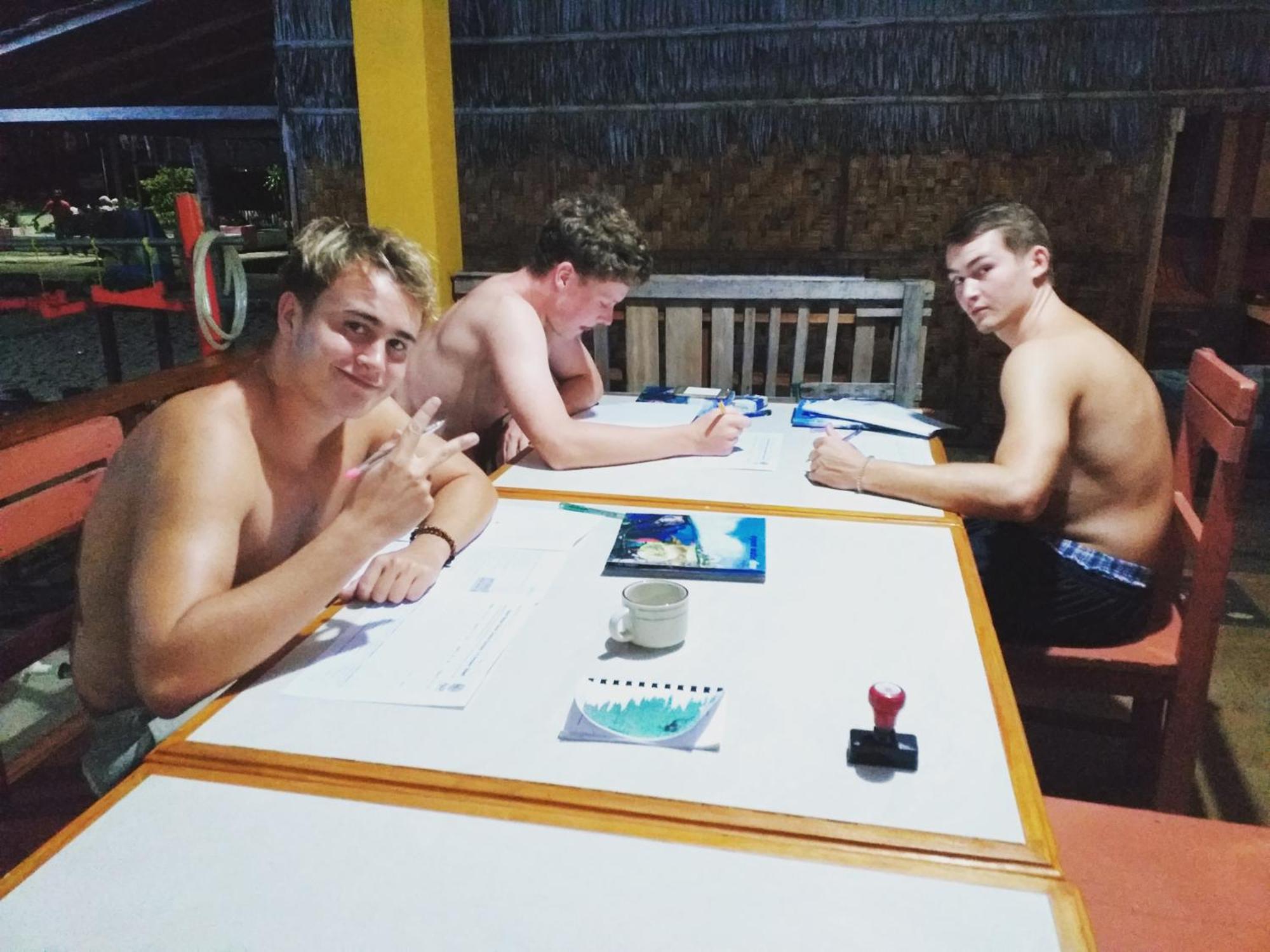 4 Sisters Divers Bunaken Exterior foto