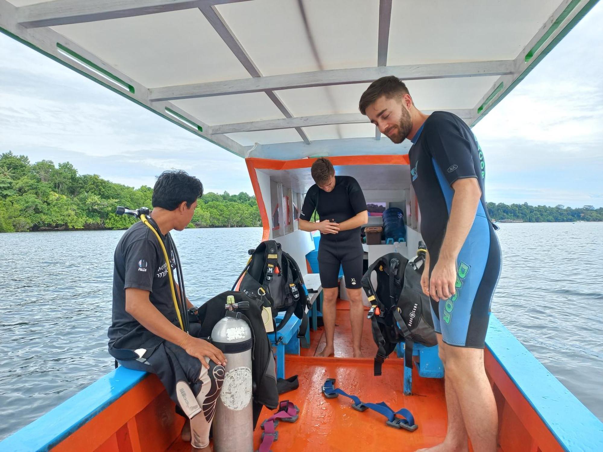 4 Sisters Divers Bunaken Exterior foto